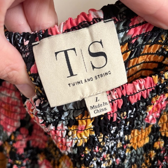 Twine & String Peasant Boho Smocked Blouse Floral Print Puff Ruffle Sleeves - Picture 3 of 5